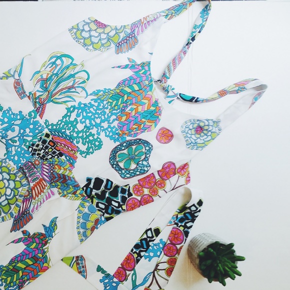 Banana Republic Dresses & Skirts - Patterned Banana Republic Trina Turk Dress